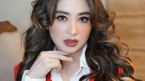 Bukan Hanya Ibadah! Dewi Perssik Kurban 2 Sapi Jumbo di Rumah, Ternyata Simpan Harapan Urusan Asmara