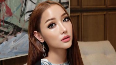 TERPOPULER: Lucinta Luna Jadi Feminin Lagi Jelang ke Korea, Haru di Balik Aksi Ngamen Pinkan Mambo