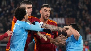 Terpopuler: Live di ANTV Duel Sengit Raksasa Serie A, AS Roma vs Napoli hingga AC Milan vs Lazio