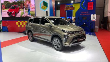 Selisih Rp30 Jutaan, Piliha Daihatsu Terios atau Rocky?