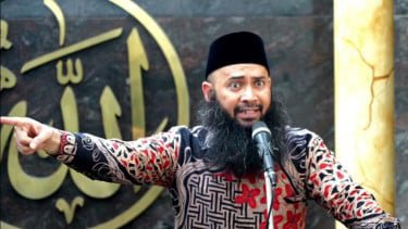 Hukum Mencintai Suami Orang Menurut Ustaz Syafiq Riza Basalamah