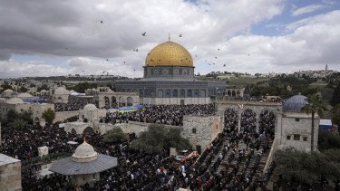 Umat Muslim Diserang saat Hendak Salat Ied di Sekitar Masjid Al Aqsa