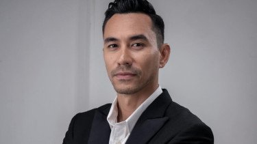 Begini Reaksi Darius Sinathrya saat Adiknya Putuskan Mualaf