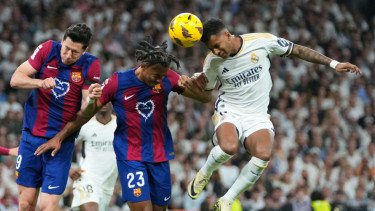 Sepakbola Dunia Gempar: Persib Vs Persija, Barcelona Vs Real Madrid dan Fenerbahce Lawan Galatasaray