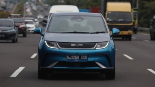 Komparasi Wuling BinguoEV vs BYD Dolphin: Performa, Harga, dan Fitur