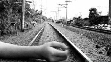 Kronologi Aisyah Tewas Tertabrak Kereta Diduga Lompat dari Peron di Stasiun Gondangdia