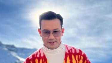 Kasih Panggung ke Ahmad Dhani, Denny Sumargo Diserang Netizen