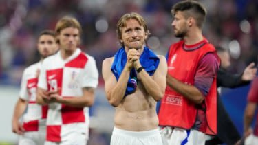 Luka Modric Resmi Gabung AC Milan