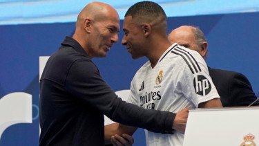 Xabi Alonso Gak Kuat, Zinedine Zidane Bongkar Kunci Bertahan di Real Madrid