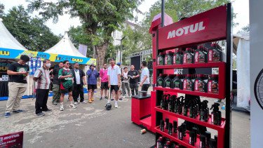 Beli Pelumas Motor Kini Semakin Mudah