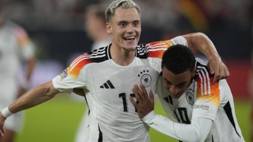 Pemain Rp2,5 Triliun Tiba di Liverpool