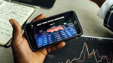 Trading Saham AS dan ETF di Pluang Kini Bisa 24 Jam
