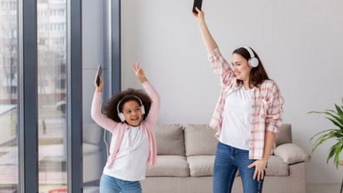 Kembangkan Imajinasi Anak Lewat Aktivitas Sehari-hari, Ini 4 Cara Sederhana yang Bisa Ibu Lakukan di Rumah