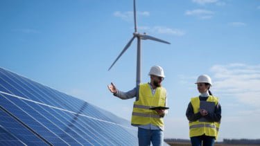 Film Dokumenter Ini Angkat Perjalanan Transisi Energi di Wilayah 3T Kalimantan