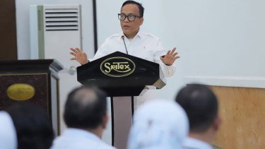 Tanggapi OTT Wamenaker, Eks Komisioner KPK: Pesan Prabowo Berantas Korupsi itu Buat Menteri
