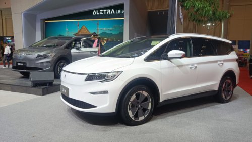 Bos Aletra Ungkap Kendala Pengiriman Mobil Listrik L8 ke Konsumen