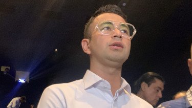 Raffi Ahmad Ketemu Ayu Ting Ting di Rumah Duka Mpok Alpa?