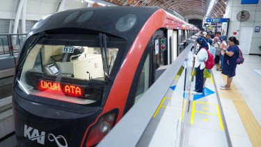 LRT Jakarta Beroperasi Sampai Jam 2 Dini Hari pada Malam Tahun Baru