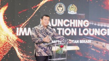 Wakil Menteri Imigrasi Silmy Karim launching Immigration Lounge di Bekasi