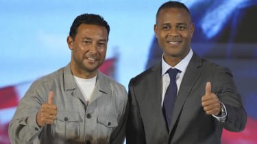 Berpisah dengan Timnas Indonesia, Denny Landzaat Malah Direkrut Klub Raksasa Eropa