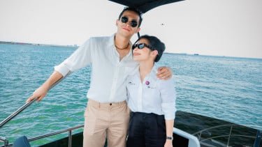 Ucapkan Natal, Omara Esteghlal Beda Agama Sama Prilly Latuconsina?