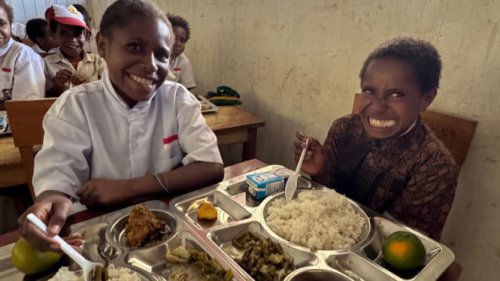 Indonesia Plans IDR 300 Trillion for Free Nutritious Meal Program Next Year