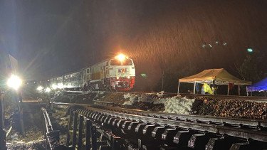 Banjir di Grobogan, Perjalanan Kereta Api Jalur Utara Terganggu