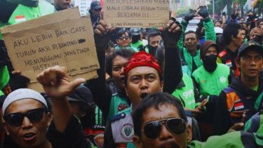 Lalin Medan Merdeka dan DPR Siap Dialihkan Buntut Ribuan Ojol Kepung Jakarta Hari Ini, Polisi Kerahkan 6 Ribu Personel