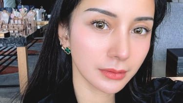 Aktris Kirana Larasati Raih Second Runner Up Miss Universe Indonesia 2025