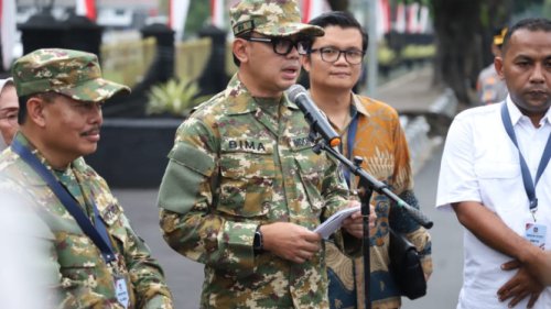 Kemendagri Sentil Ormas Berseragam Loreng, Minta Kepala Daerah Tertibkan