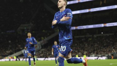 Terpopuler: Cole Palmer Pakai Jersey MU, Klub Milik Bos Djarum Pesta Gol 6-0