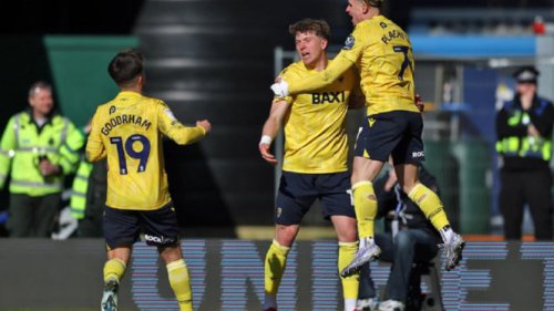 Oxford United Perpanjang Kontrak Pemain Timnas Wales Saingan Ole Romeny