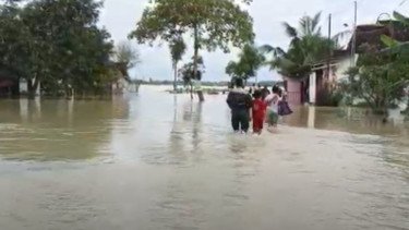 Waspada! Sebagian Wilayah Indonesia Bakal Diguyur Hujan Berpetir hingga Banjir Rob