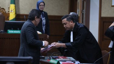 Dalam Sidang Pledoi, Kubu Hasto: File CDR KPK Tak Bisa Jadi Bukti