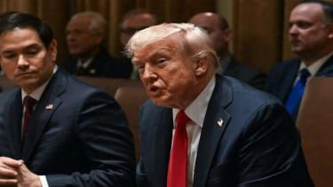 Trump Sebut Blokade AS Terhadap Iran Bisnis yang Menguntungkan: Kami Seperti Bajak Laut