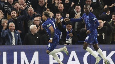 Chelsea Kangkangi Arsenal di Puncak Klasemen Usai Libas Fulham