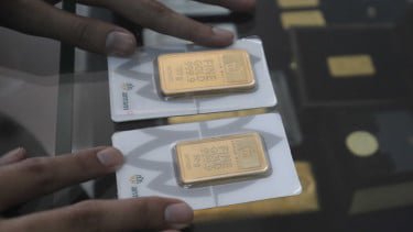 Harga Emas Hari Ini 13 Agustus 2025: Produk Antam Terus Turun, Global Bervariasi