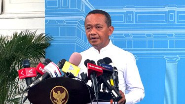 Bahlil Pastikan Izin Kelola Sumur Minyak Rakyat Terbit Desember 2025, Ada Pesan Khusus untuk Menteri Maman
