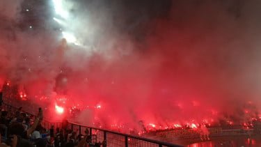 PSSI Murka Stadion Dikepung Asap Flare usai Final Liga 2 PSS Sleman vs Garudayaksa FC