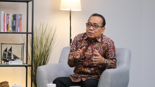 Menko PMK Segera Tindak Lanjut Putusan MK soal Pendidikan SD-SMP Gratis