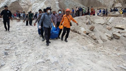 Top 6+ Saksi Diperiksa Pasca Longsor Gunung Kuda Cirebon