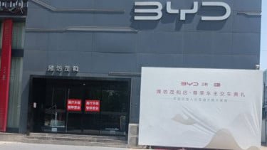 Warren Buffett Lepas Seluruh Sahamnya di BYD Setelah 17 tahun, Ada Apa?