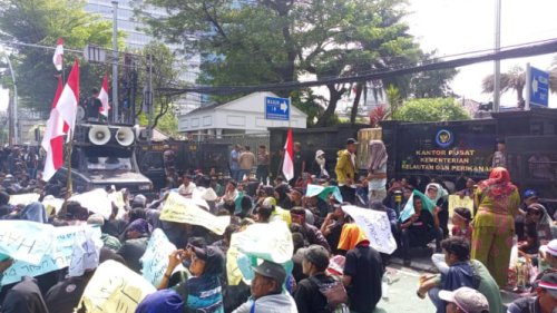 918 Aparat Gabungan Kawal Demo Nelayan di Depan Kementerian KKP Hari Ini
