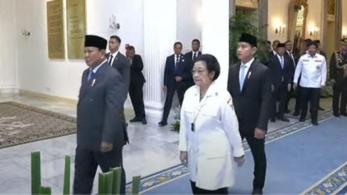 Megawati Cueki Wapres Gibran di Upacara Hari Lahir Pancasila Bagi Istana Hanya Gosip