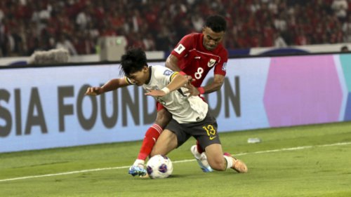 Pengamat Sepakbola Soroti Blunder Yakob Sayuri: Tarik Baju Pemain Arab di Kotak Penalti Itu Kebodohan!