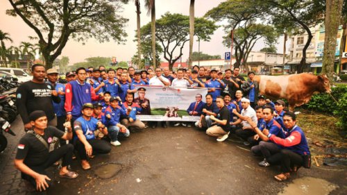 Bantu Buruh, KSPSI Bersama Kapolri Salurkan Hewan Kurban ke-12 Lokasi