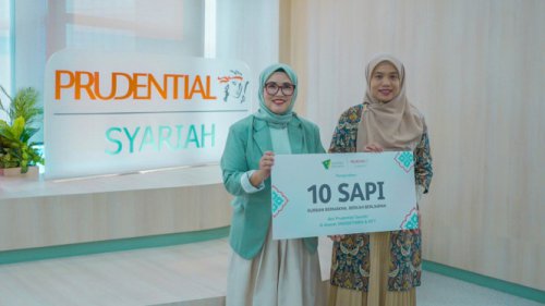 Terapkan Konsep Ramah Lingkungan, Prudential Syariah Salurkan Daging Kurban untuk Warga di Wilayah 3T