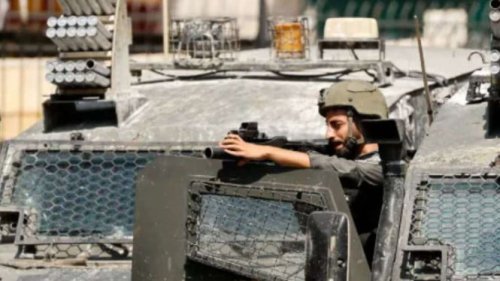 Israel Bunuh Lebih dari 70 Warga Palestina dalam Serangan di Gaza