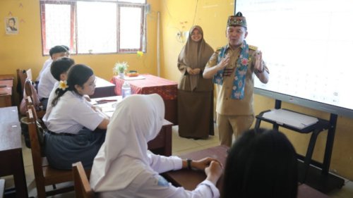 Gubernur Agustiar Sabran Himbau Jangan Ada Pihak Sekolah yang Menahan Ijazah, Bakal Disanksi Tegas