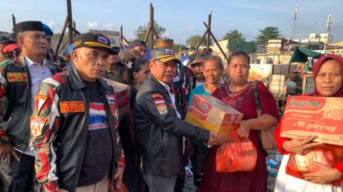 H.M. Arsyad Cannu Turun Langsung ke Lokasi Kebakaran Kapuk Muara: Salurkan Bantuan untuk Korban